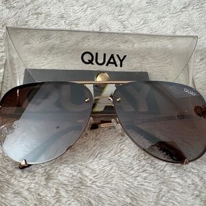Quay High Key Rimless 126 Aviator Sunglasses Rose Gold metal frame